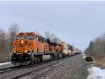 BNSF 6195 on I001